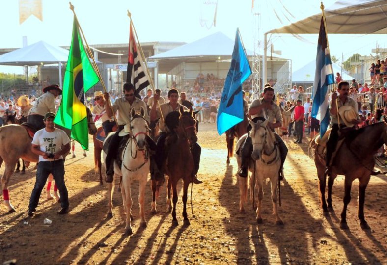 Revelando São Paulo - Capital 2013.