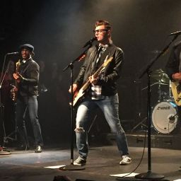 12825898_1043989845664787_55478300_n